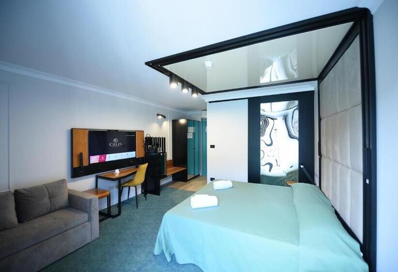 스탠다드 트리플 발코니 룸, Celis