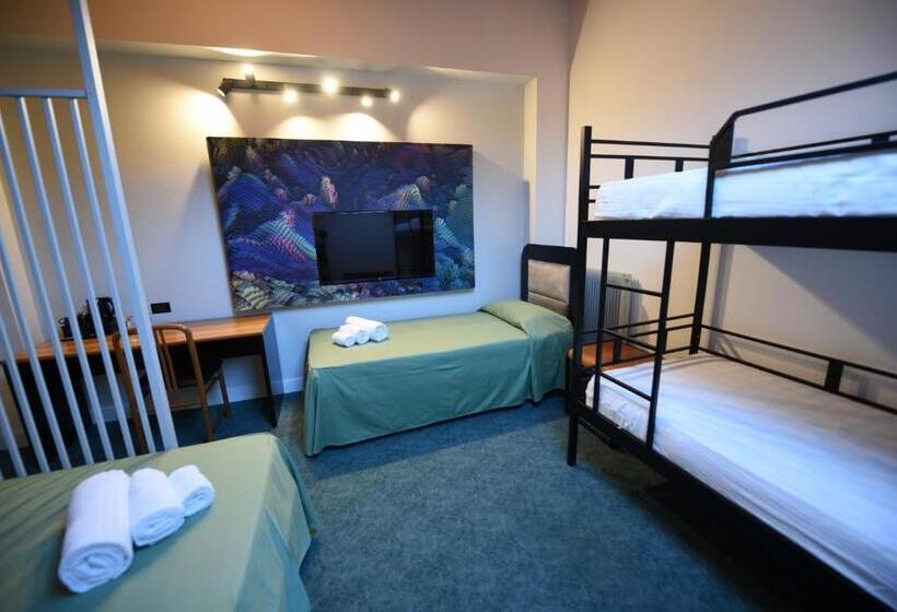 패밀리 룸, Celis