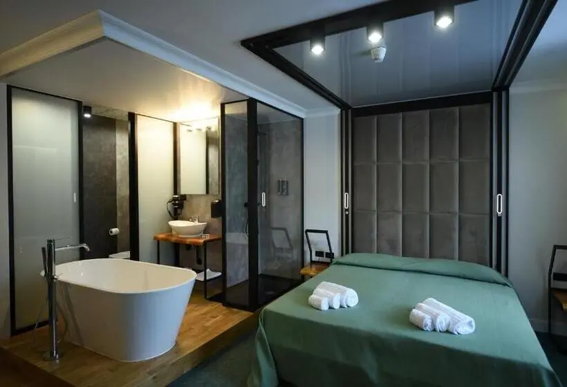 Habitació Deluxe, Celis