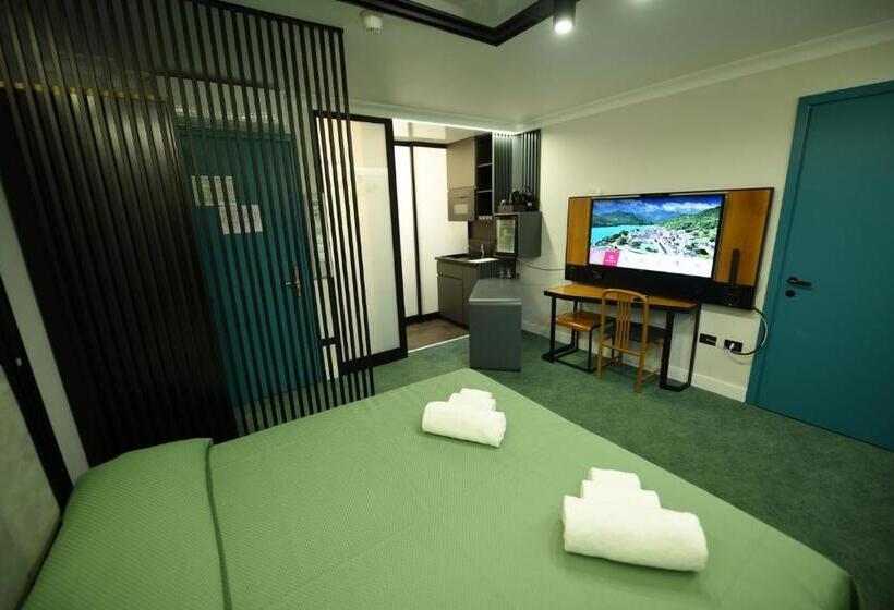 스탠다드 룸 호수 전망, Celis