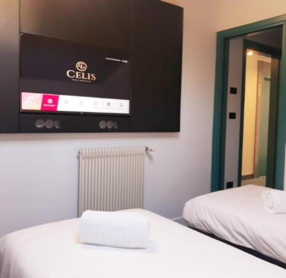 4인용 스탠다드 룸, Celis