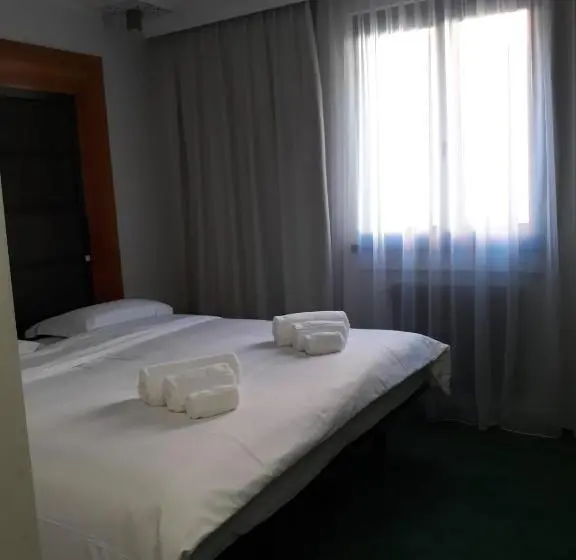 Habitació Estàndard Vista Llac, Celis