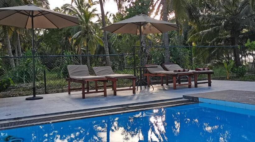 Номер Deluxe Вид на Море, Endlessblue Resort Kalametiya