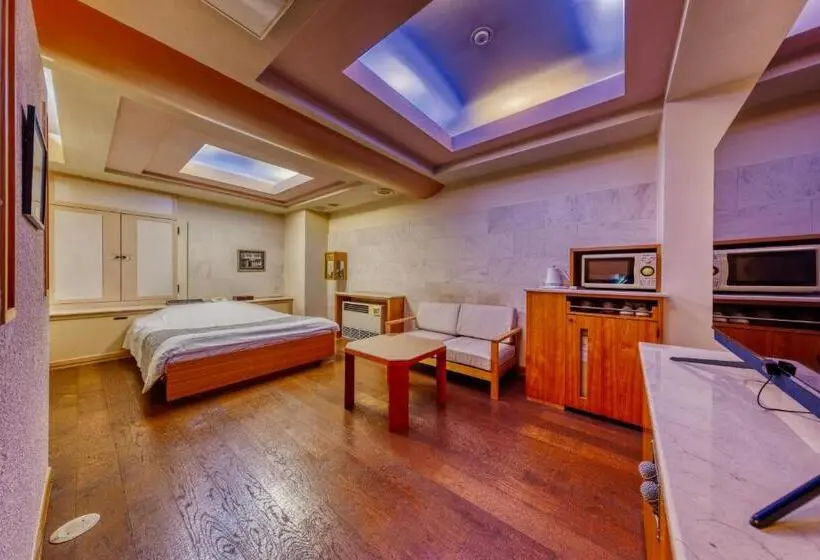 Quarto standard, N