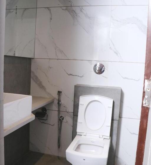 غرفة أساسية, Park Side