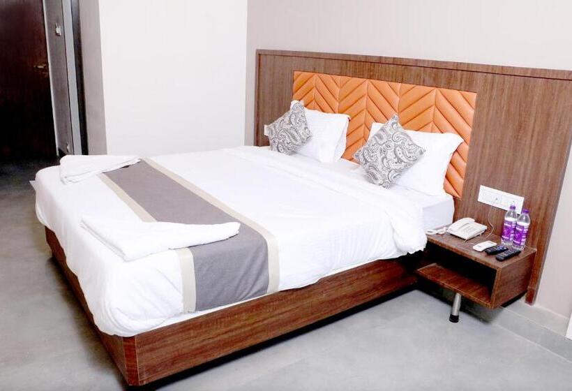 غرفة أساسية, Park Side