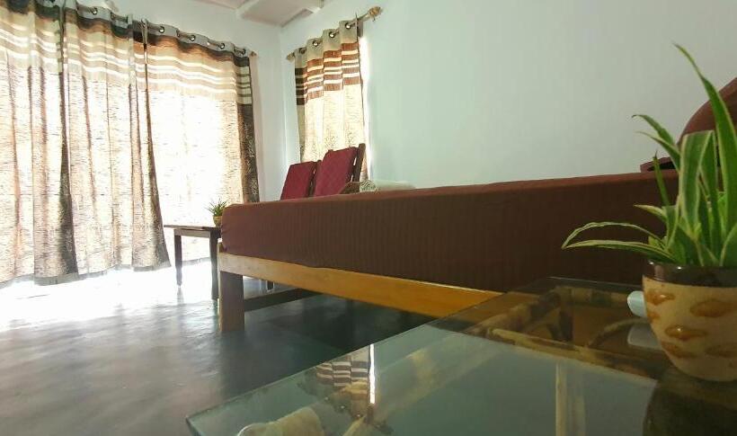 Quarto Deluxe com Sacada, The Riverside