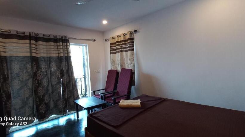 Quarto Deluxe com Sacada, The Riverside