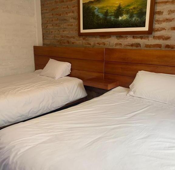 Номер Стандарт, Mercedes Restaurant B&b