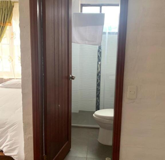 Номер Стандарт, Mercedes Restaurant B&b