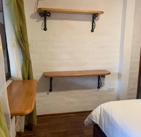 ファミリールーム, Mercedes Restaurant B&b