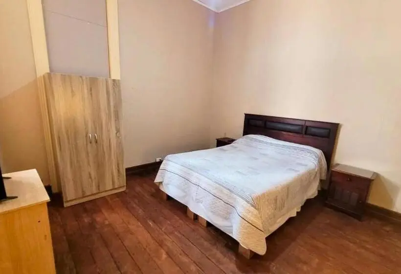 اتاق استاندارد با سرویس بهداشتی مشترک, Toesca B&b
