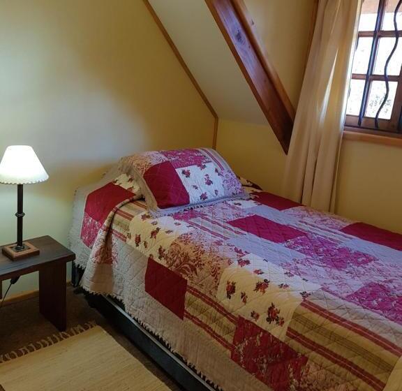 اتاق استاندارد یک تخته با سرویس بهداشتی مشترک, Refugio Invernalia