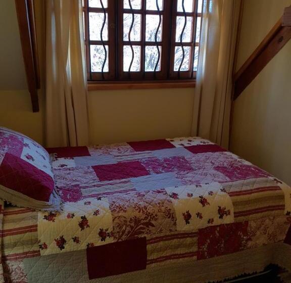 اتاق استاندارد یک تخته با سرویس بهداشتی مشترک, Refugio Invernalia