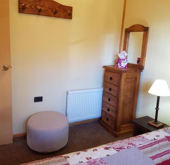 اتاق استاندارد یک تخته با سرویس بهداشتی مشترک, Refugio Invernalia