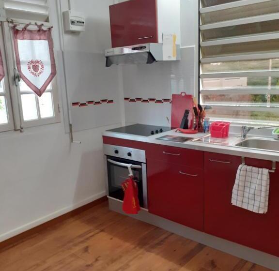 ویلای یک اتاق خوابه با استخر شنا, Chambres D Hôtes Dans Villa Avec Piscine Petit Déjeuner