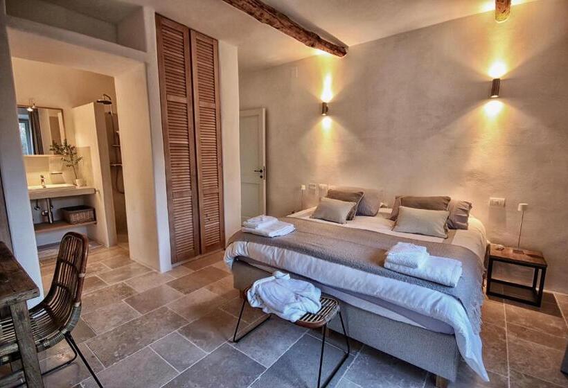 חדר דלוקס, Sala Di Tresana