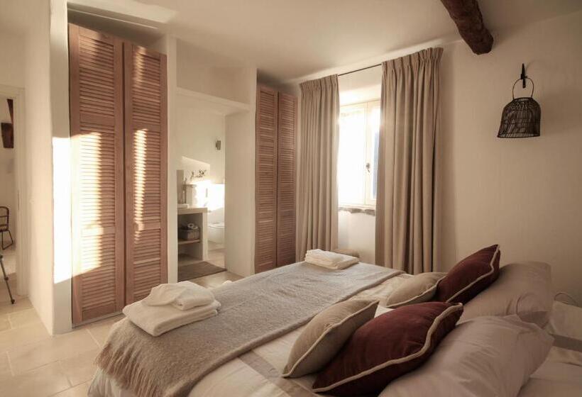 חדר דלוקס, Sala Di Tresana