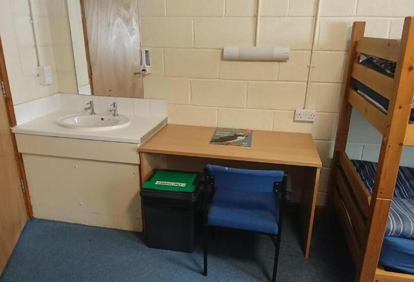 غرفة عائلية, Fsc Dale Fort Hostel