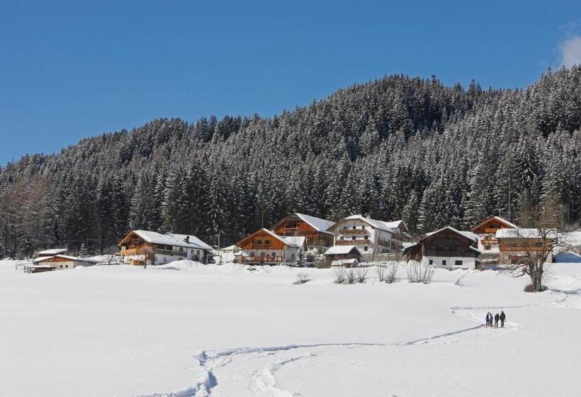 Апартаменты 2 Спальни, Binterhof