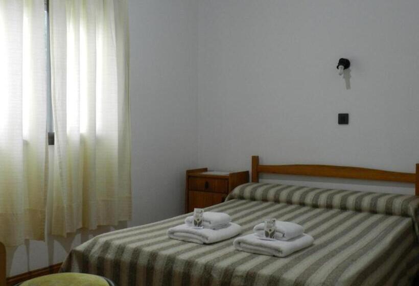 Апартаменты 2 Спальни, Eluney