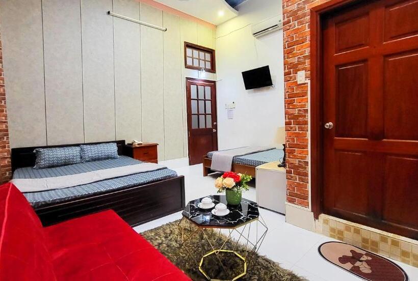 اتاق چهار تخته با دستشویی مشترک, Hoàng Sơn S Home