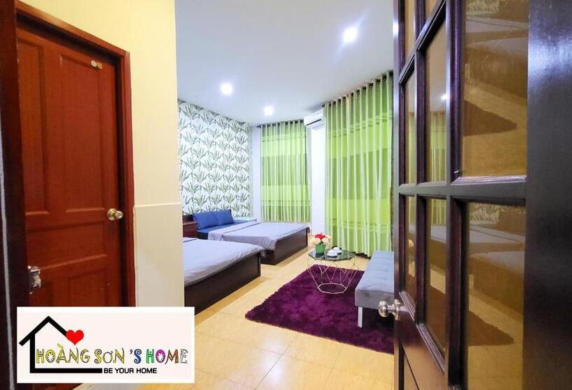 اتاق خانوادگی, Hoàng Sơn S Home