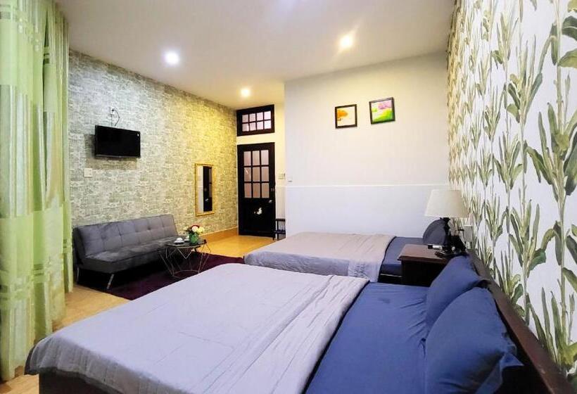 اتاق خانوادگی, Hoàng Sơn S Home