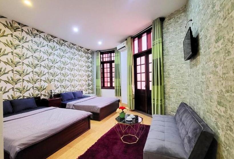 اتاق خانوادگی, Hoàng Sơn S Home