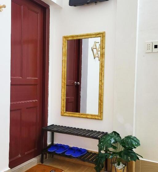 اتاق اکونومی, Hoàng Sơn S Home