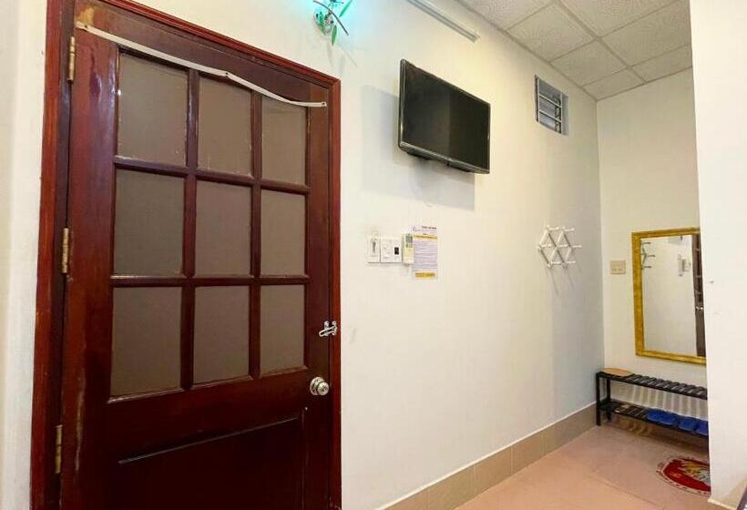 اتاق اکونومی, Hoàng Sơn S Home