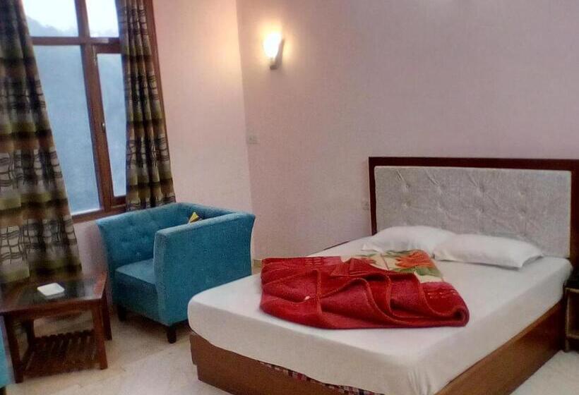 豪华工作室, Ivy Stays