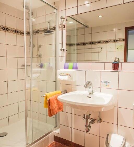 חדר סטנדרט יחיד, Mosermandl