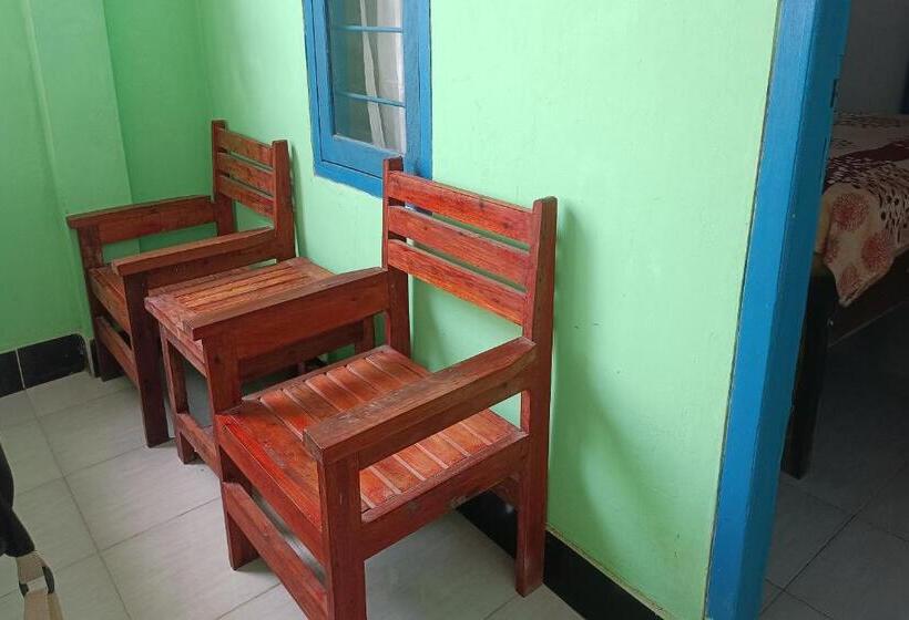 اتاق لوکس, Oyo 93359 Kawi Homestay