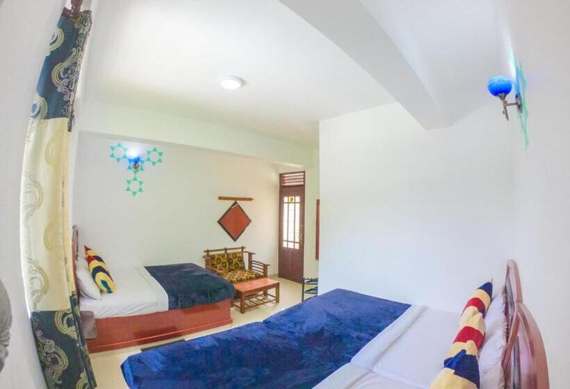 基本三人间, Siumi Rest