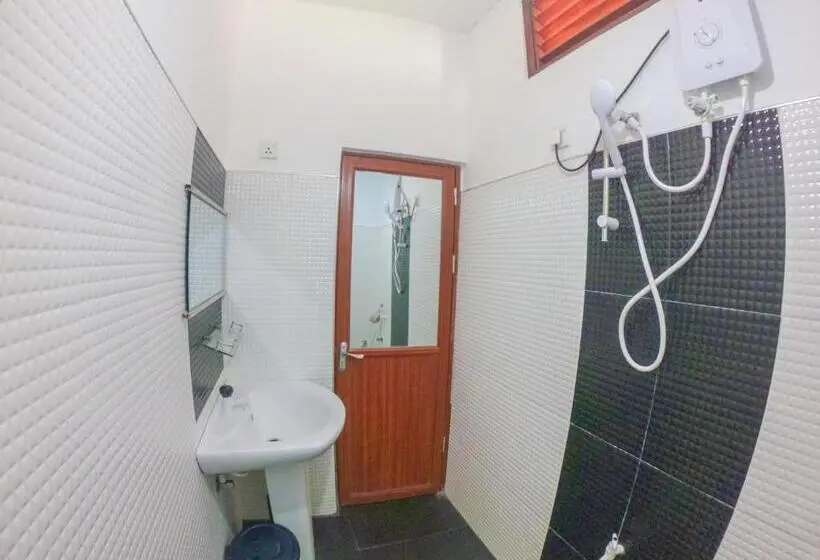 Perhehuone, Siumi Rest