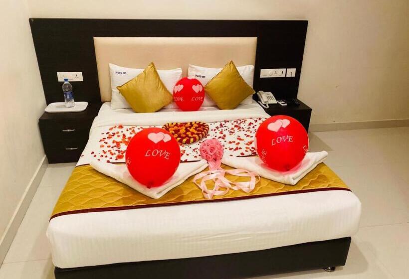 豪华房间, Spago Inn