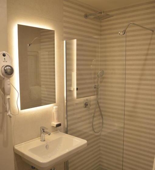 اتاق لوکس, Vidikovac