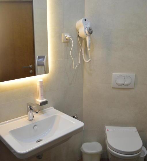 اتاق لوکس, Vidikovac