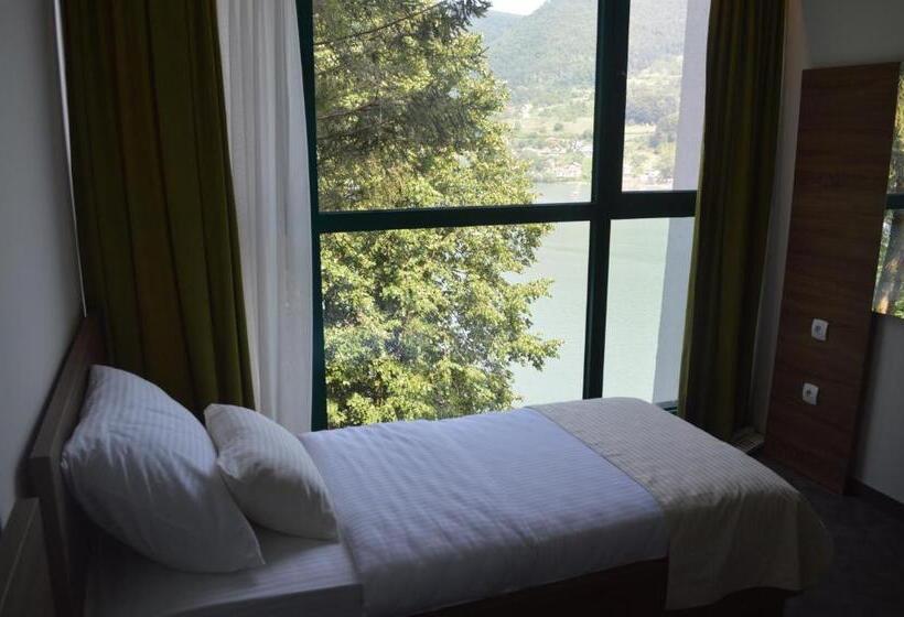 اتاق لوکس, Vidikovac