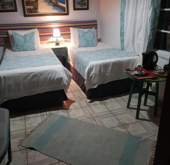 חדר סטנדרט חדר אמבטיה משותף, Jenny S Bed & Breakfast