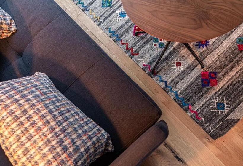 Апартаменты 1 Спальня, Omaela Apartments