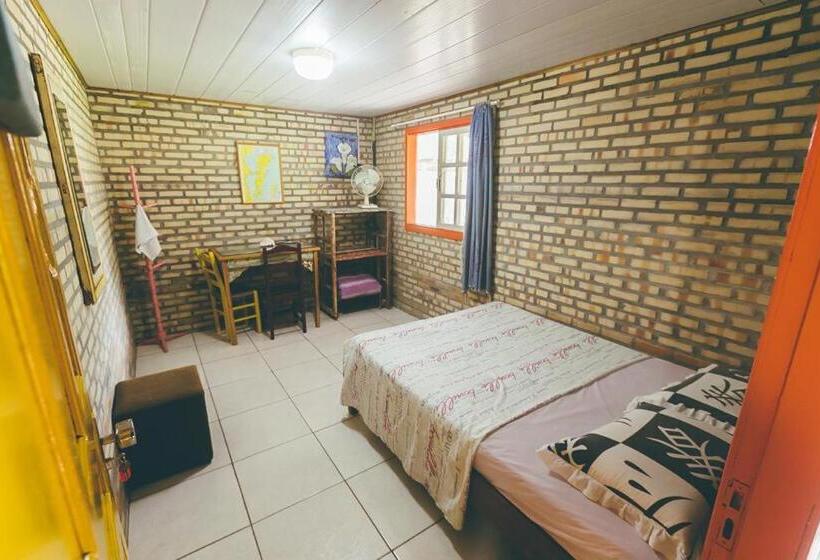 Quarto Standard Casa de Banho Partilhada, Chalés Caminhos Do Rosa