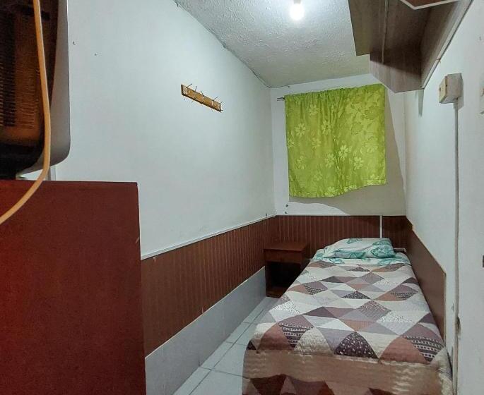 חדר סטנדרד יחיד חדר אמבטיה משותף, Hostal Venecia