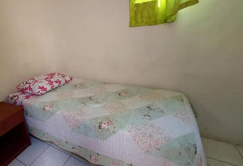 اتاق استاندارد یک تخته با سرویس بهداشتی مشترک, Hostal Venecia