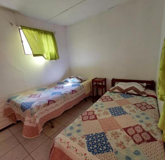 带共用浴室的标准房间, Hostal Venecia