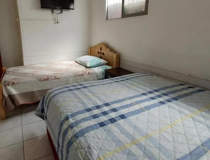 اتاق استاندارد سه نفره, Hostal Venecia