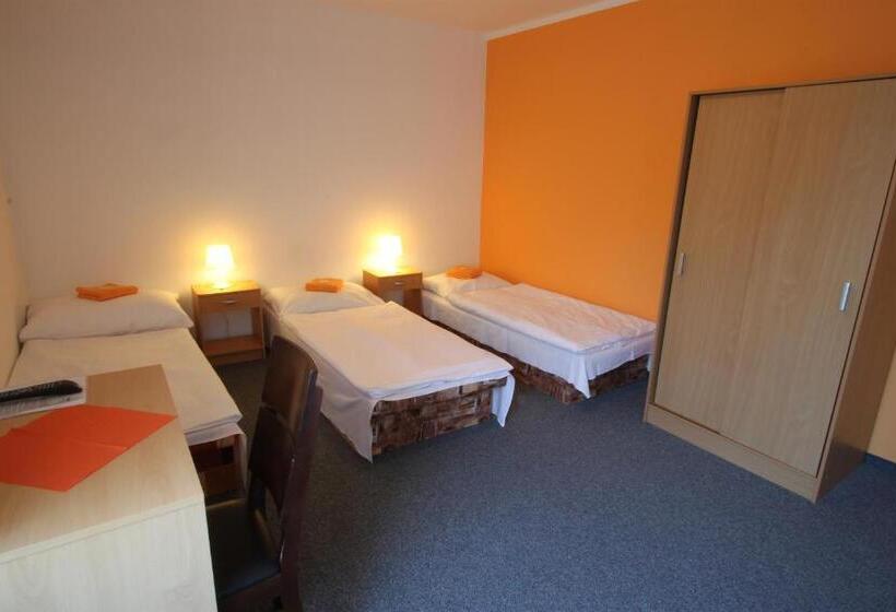 اتاق راحتی سه تخته, Penzión Pagy