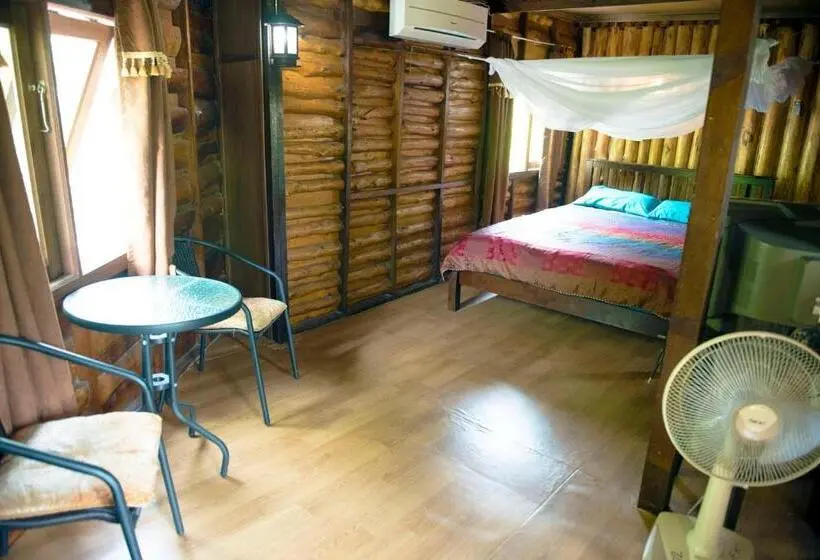 Quarto standard, Sunflower Boathouse