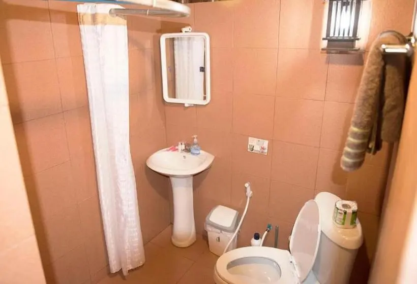 Quarto Triplo Deluxe, Sunflower Boathouse